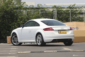 2017款奥迪TT Coupe 2.0T自动45TFSI quattro