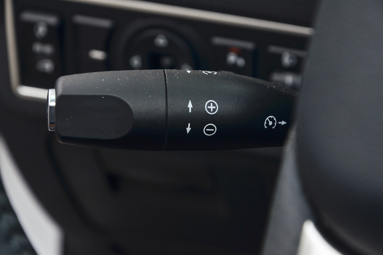 2017款比亚迪秦100 1.5T