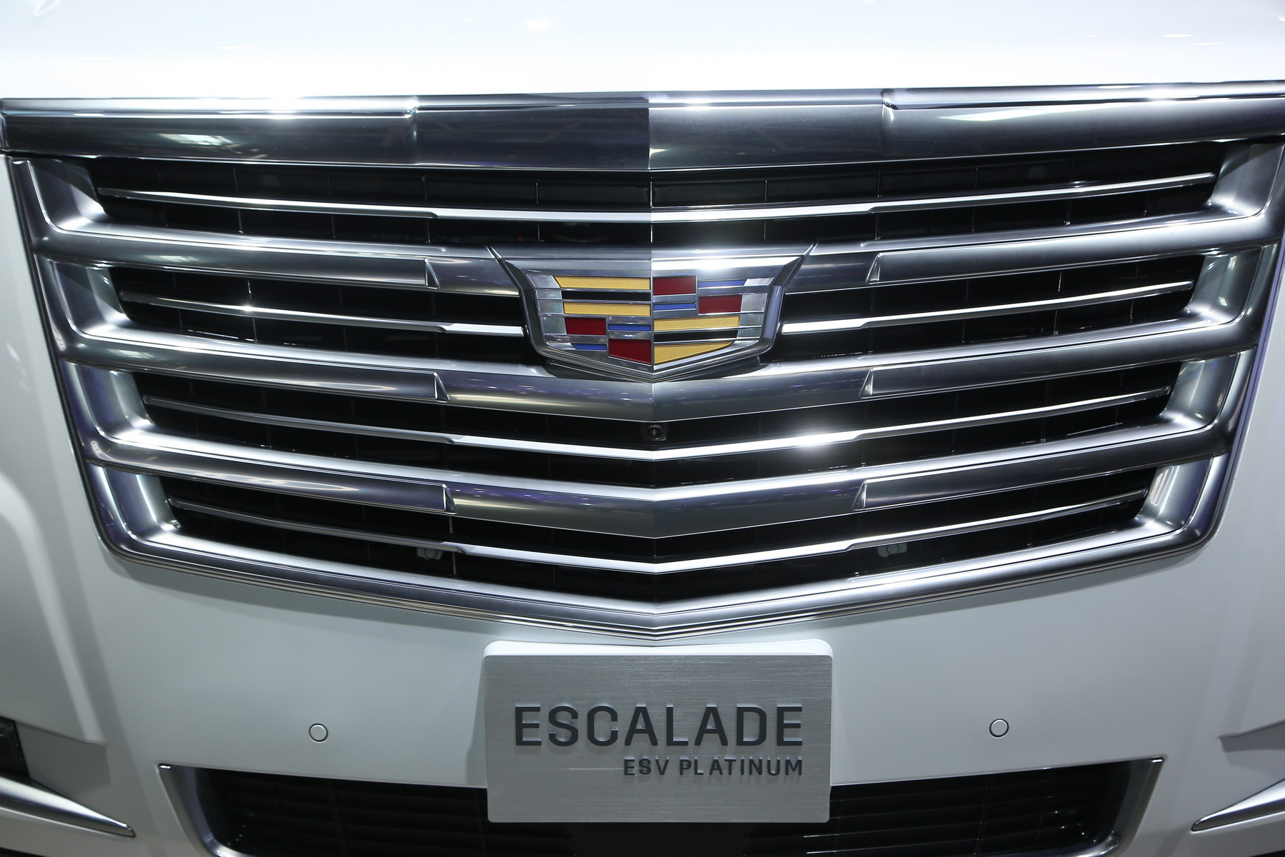 凯雷德 ESV 铂金版