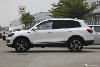 2017款野马T70S运动版1.8L自动旗舰型