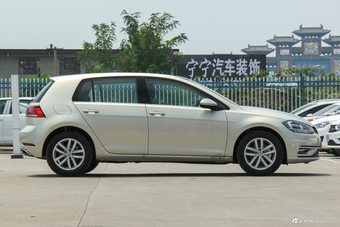 2018款高尔夫1.6L自动舒适型