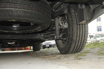 2018款瑞风R3 1.6L手动豪华天窗型