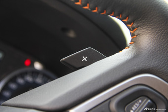 2016款斯巴鲁XV 2.0i 豪华导航版