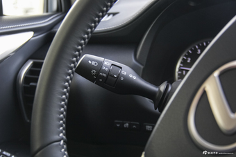 2017款雷克萨斯NX200 2.0L自动全驱锋尚版