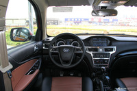 2017款揽福1.9T手动柴油两驱旗舰版7座