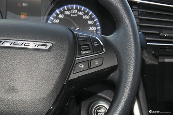 2018款启辰D60 1.6L自动智联精英版