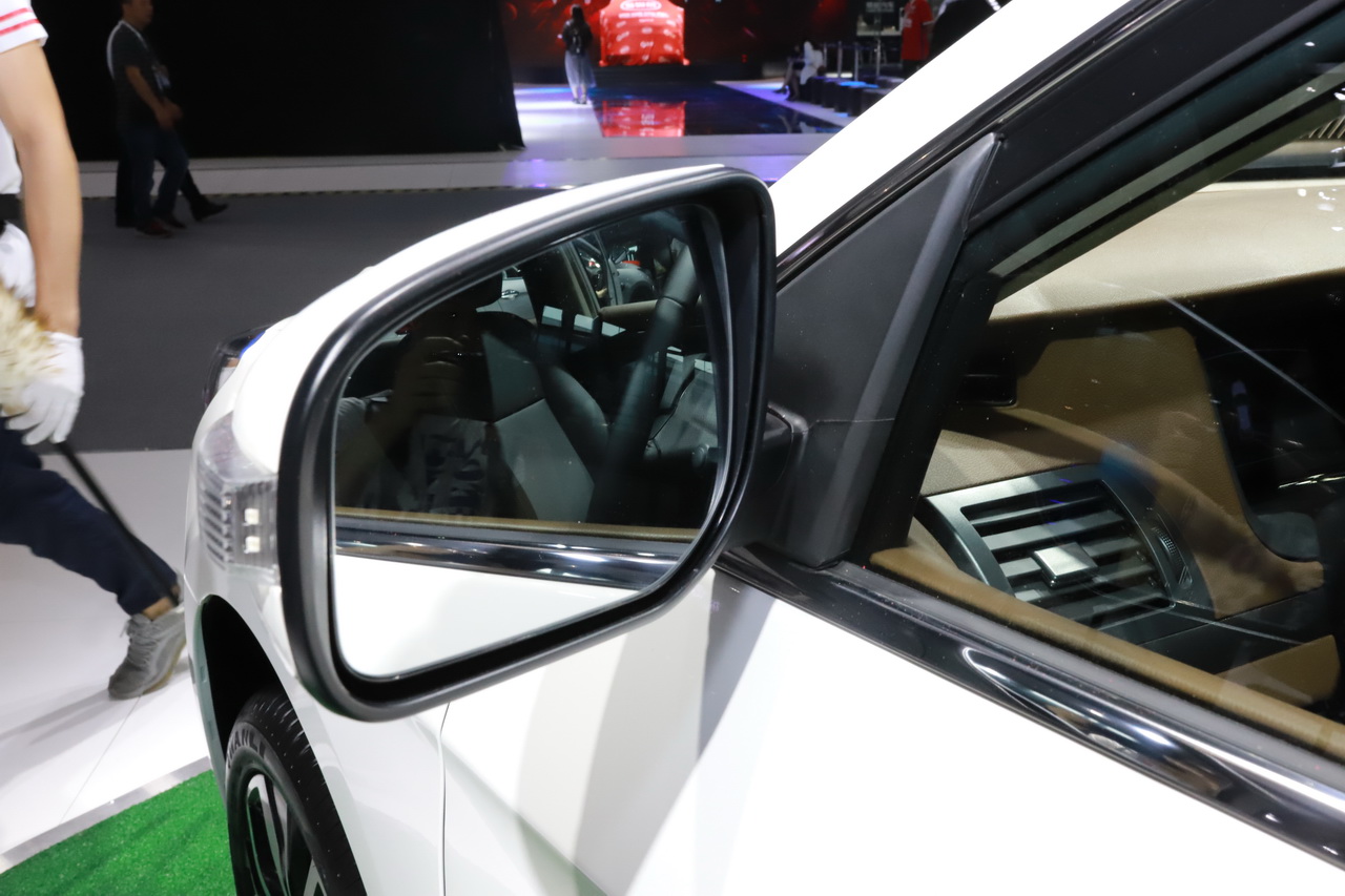 2018广州车展实拍：风神E70新能源