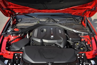 2018款宝马3系2.0T自动320Li 领先型M运动套装