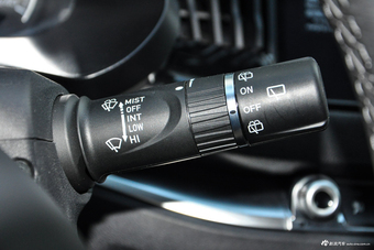 2017款哈弗H2s 1.5T手动精英型 蓝标