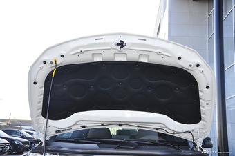 2016款改款奔驰CLA级 CLA260 2.0T 4MATIC 