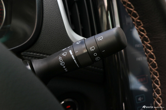 2018款斯威X7 1.5T手动豪华型7座