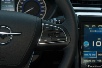 2018款海马S5青春版 1.6L自动旗舰定制版