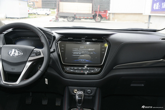 2017款长安欧尚A800 1.6L手动舒适型