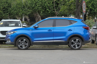 2017款名爵ZS 1.5L手动尊享互联网版