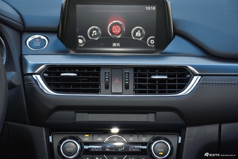 2018款阿特兹2.0L自动蓝天豪华版