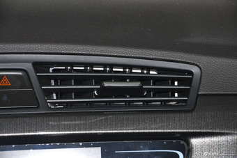 2017款吉利帝豪1.5L自动RS两厢百万款向上版