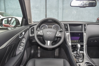 2016款英菲尼迪Q50L 2.0T自动悦享版