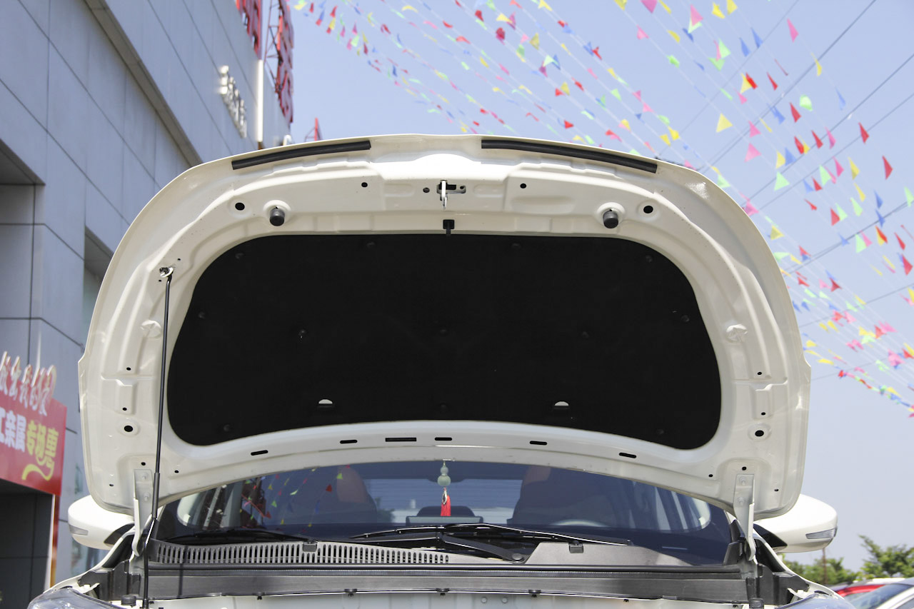 2016款北汽绅宝X35 1.5L自动尊贵版