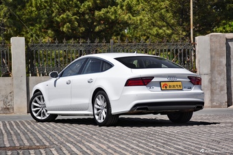 2017款奥迪A7 3.0T自动50TFSI quattro舒适型