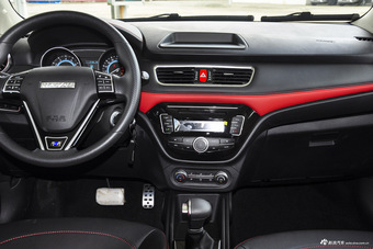 2016款哈弗H1 1.5L自动标准型蓝标改款 钛白