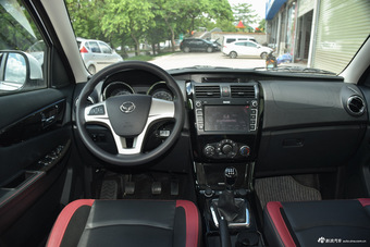 2016款北汽幻速S3 1.5L手动舒适型 朱鹭白