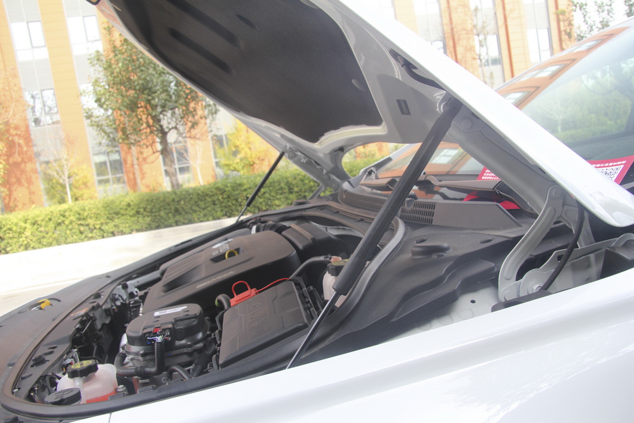 2016款君越1.8L自动30H豪华型