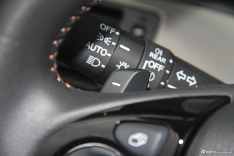 2016款雅阁混动2.0L自动锐领版