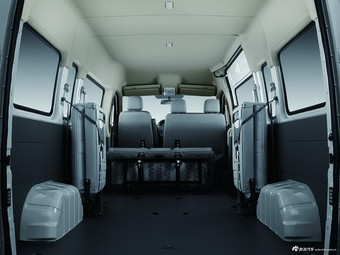 2017款上汽大通V80傲运通