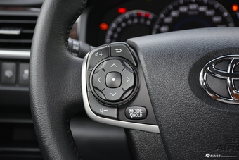 2016款凯美瑞2.5L自动十周年纪念豪华导航版