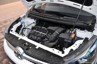 2015款北汽绅宝X25 1.5L手动标准型