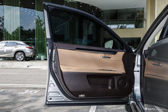 2015款雷克萨斯ES 2.5L自动300h舒适型