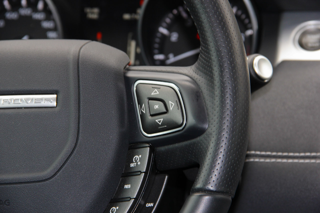 2015款揽胜极光2.0T自动锐动版