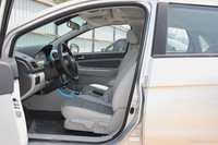 2016款北汽新能源EV160 电动轻秀版