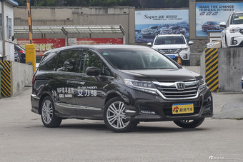 2016款艾力绅2.4L自动至尊版