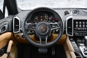 2016款卡宴3.0T自动