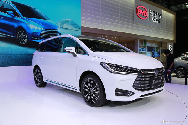 比亚迪宋MAX新能源