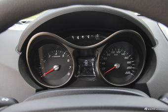 2015款海马S5 1.6L手动舒适型