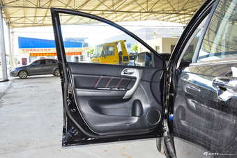 2016款哈弗H6升级版1.5T手动两驱都市型