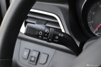 2017款奔腾B30 1.6L 自动豪华型