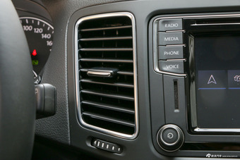 2018款夏朗2.0T自动尊享型7座380TSI