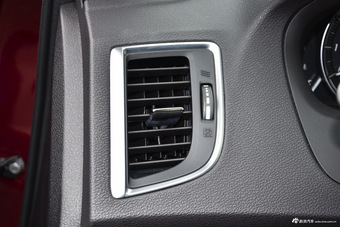 2015款讴歌TLX 2.4L自动豪华版