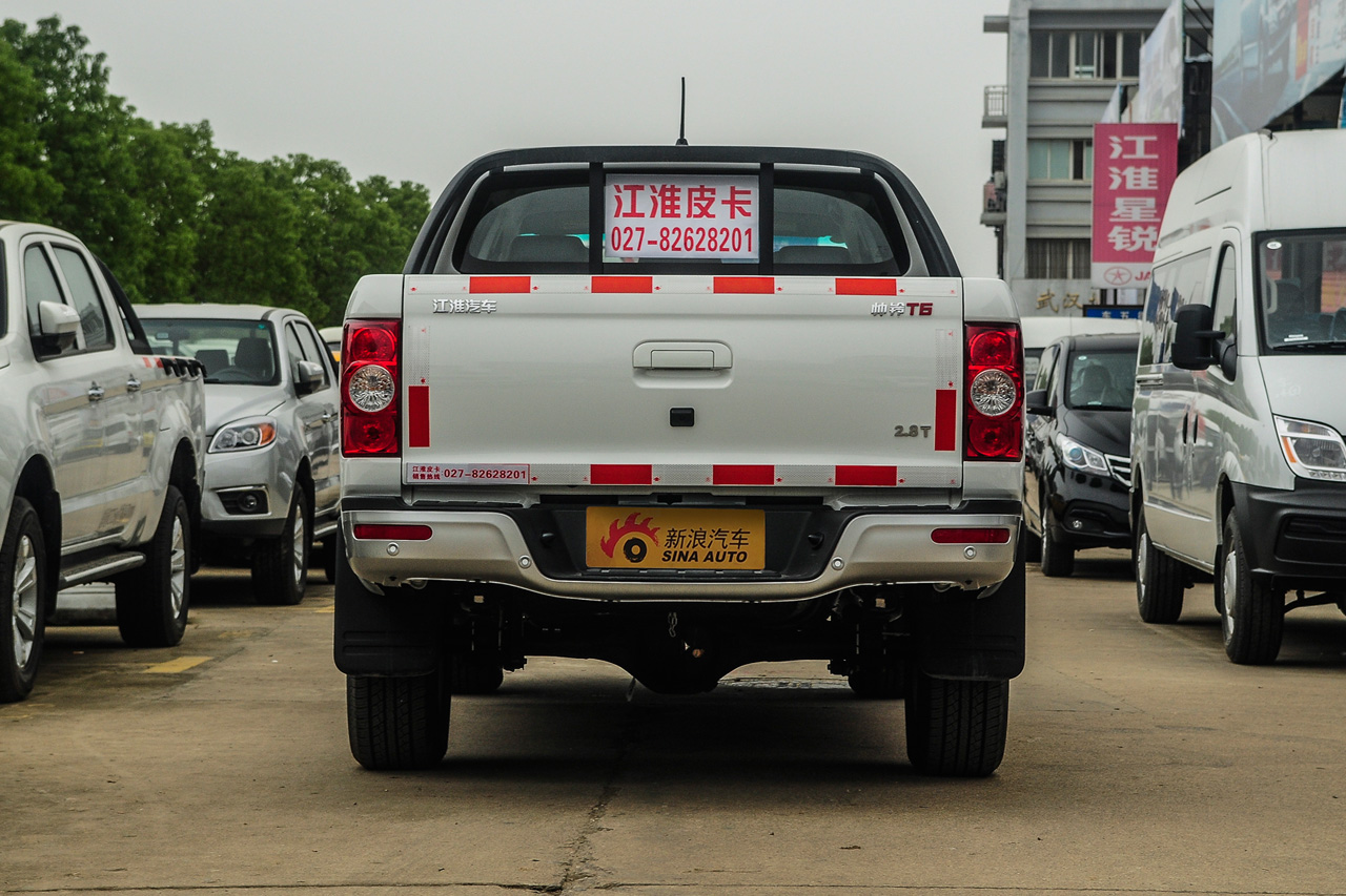 2015款帅铃T6 2.8T手动柴油新锐型HFC4DA1-2C