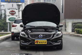 2017款沃尔沃S60L 2.0T自动T5智驭版图片
