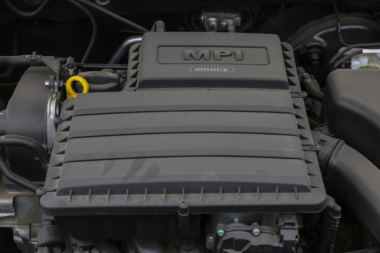 2015款捷达1.6L自动豪华型 闪光银