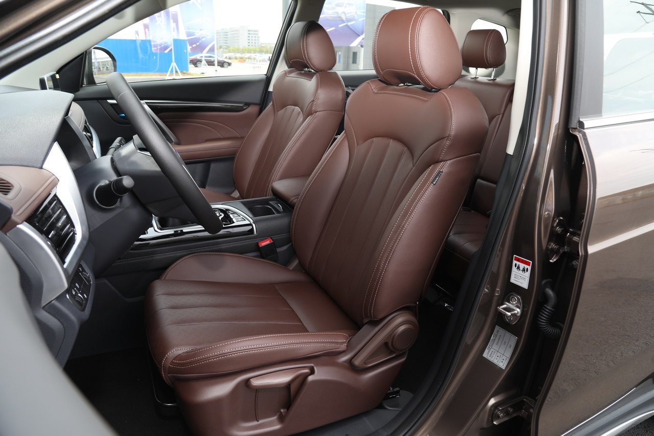 2018款君马SEEK 5 1.5T手动领智版