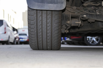 2016款撼路者2.0T自动四驱旗舰版汽油