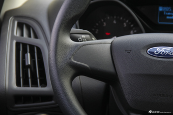 2018款福克斯两厢1.6L自动舒适型智行版