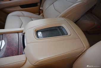 2017款凯迪拉克Escalade 6.2L自动铂金加长版 