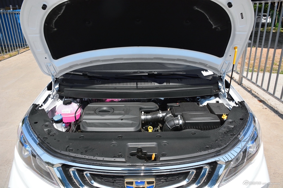 2018款吉利远景X3 1.5L自动精英型