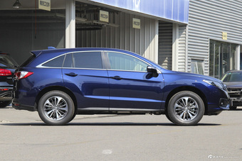 2016款讴歌RDX 3.0L自动四驱尊享版